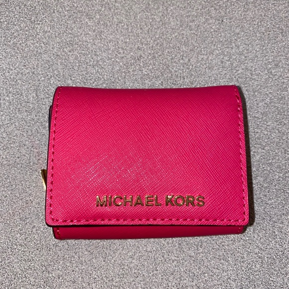 Michael Kors Wallet - Picture 2 of 3